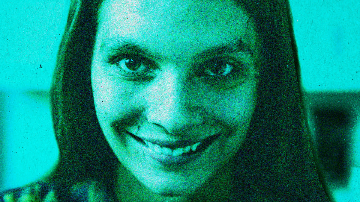 Smile' Is the Horror-Movie Love Child of 'Joker' and 'It Follows'