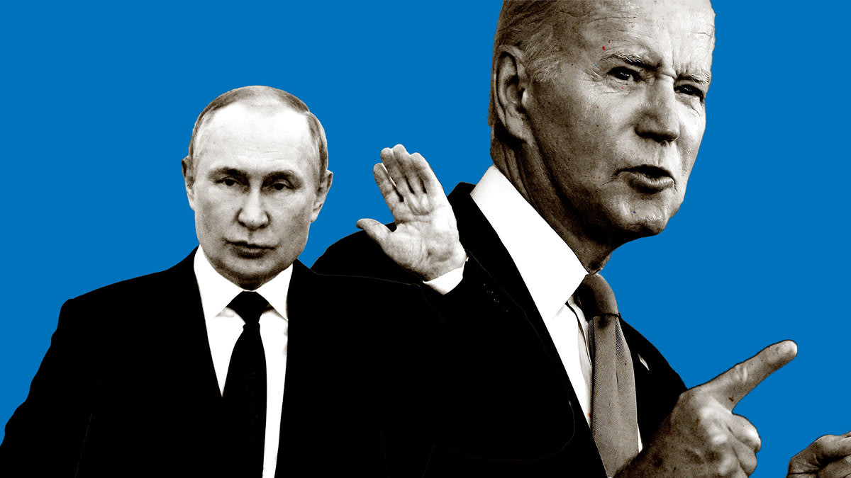 Putin Just Seized One-Fifth of Ukraine But Biden's Still Betting Sanctions Can Stop Him - The Daily Beast