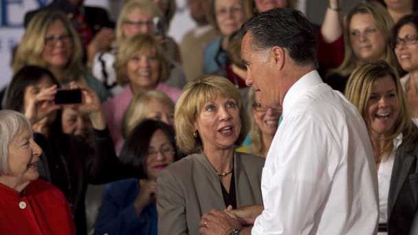 Romney Struggles To Close Gender Gap 