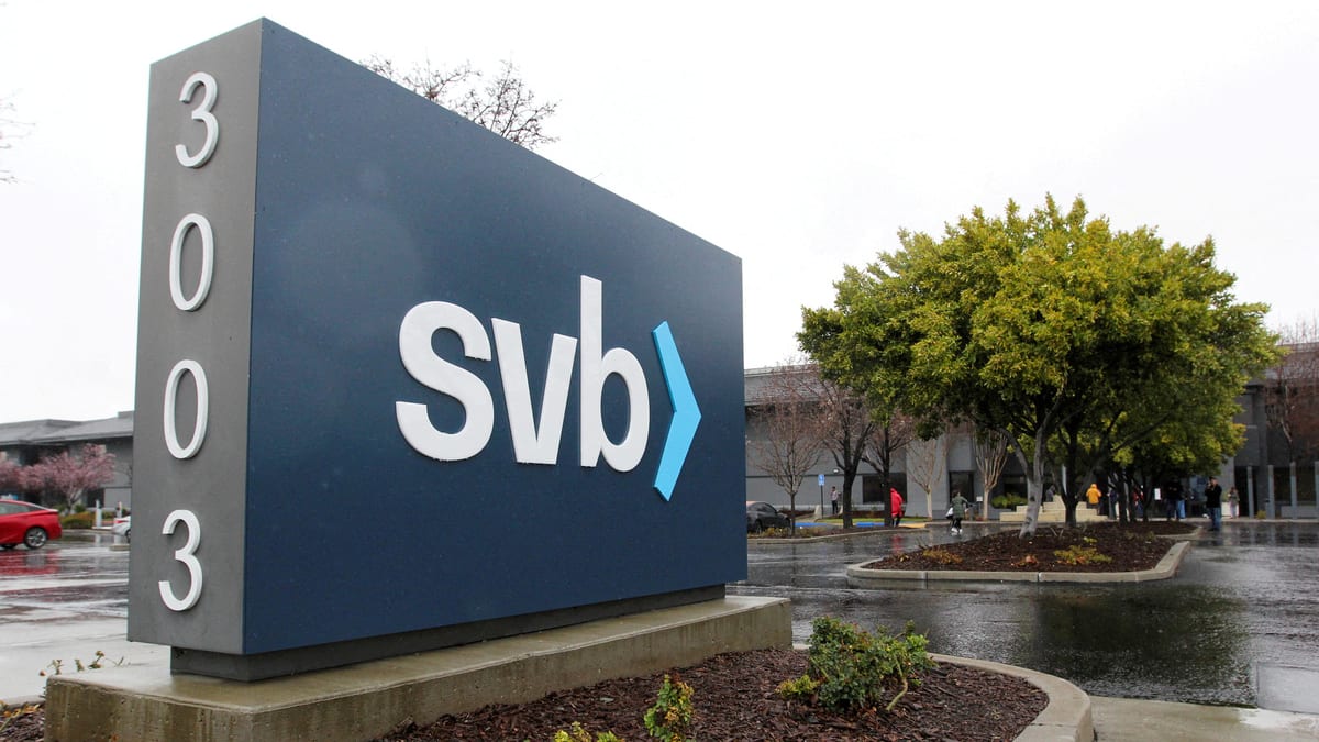 A sign for Silicon Valley Bank