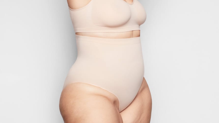 SKIMS on X: This is the shapewear that changed the industry. Our best  selling Sculpting Bra is available in select colors and sizes XXS - 5X.  Shop now before it sells out