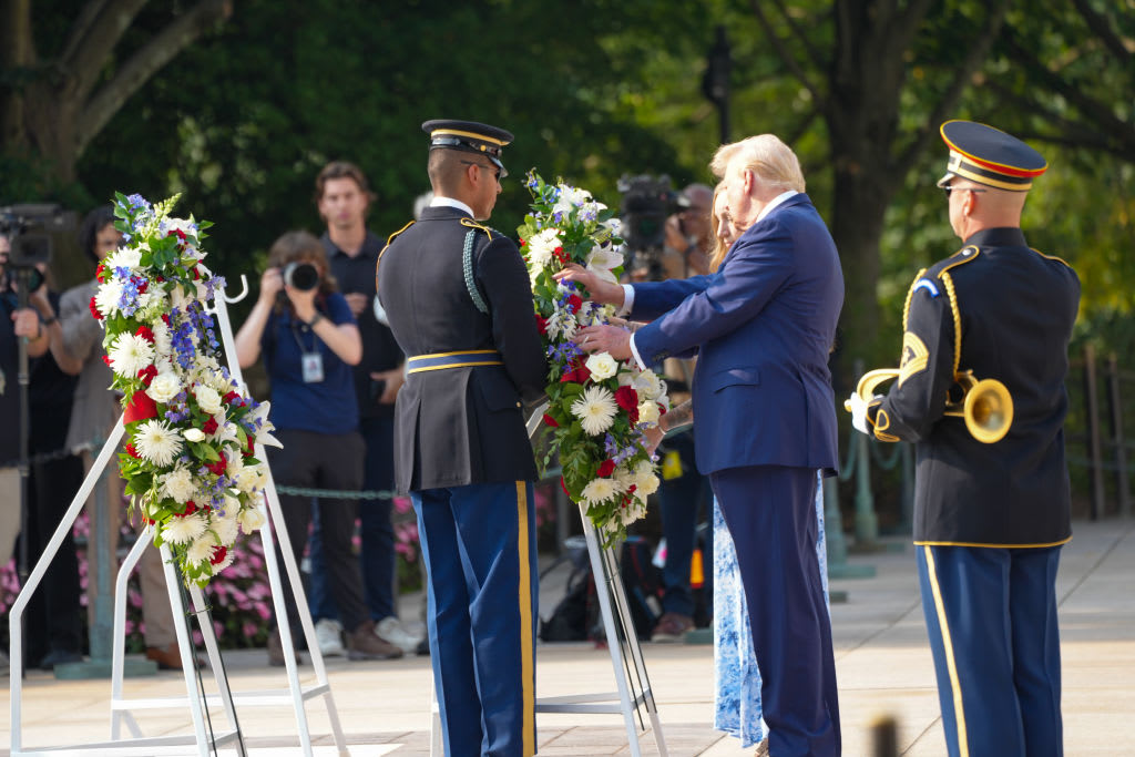 Donald Trump visits Arlington National Cemetery to pay tribute to the 13 servicemembers killed during the Afghanistan evacuation.