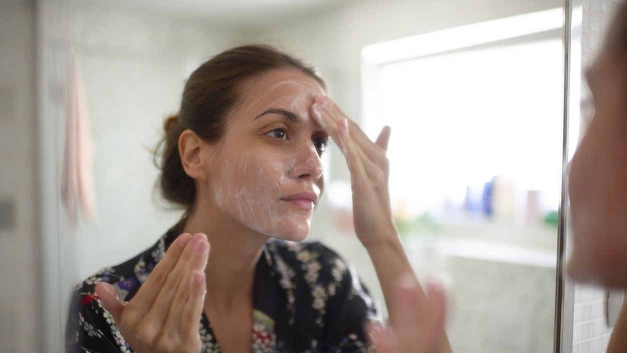 These Thirst-Quenching Face Masks Instantly Hydrate Parched Skin