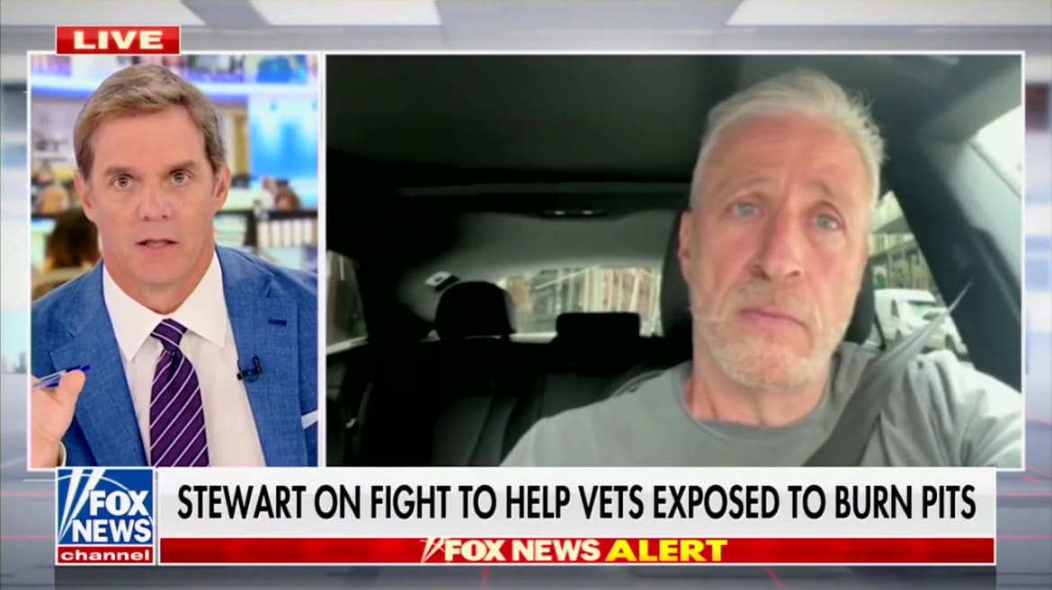 Jon Stewart Expertly Trolls Fox News Viewers While on Fox News