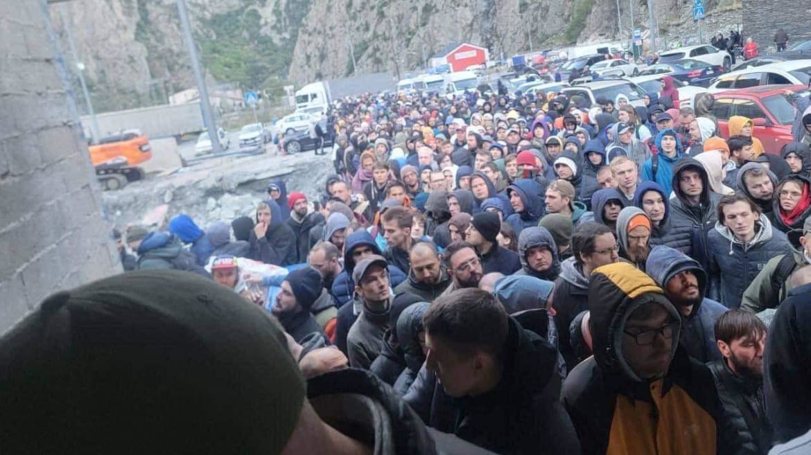 Mayhem at Russian Border as Thousands Flee Putin’s Draft