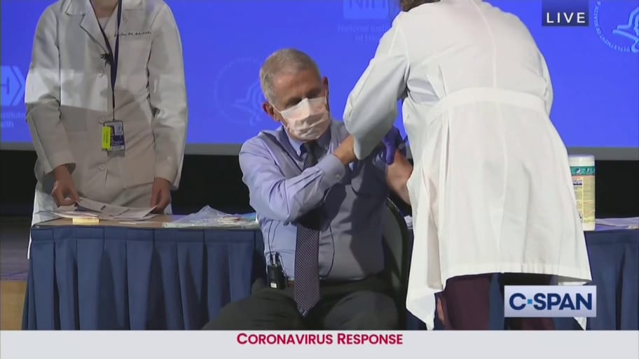 Dr. Fauci takes vaccination
