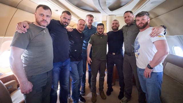 Ukraine's President Volodymyr Zelensky with commanders of defenders of the Azovstal Iron and Steel Works in Mariupol. The Kremlin is not happy about the return of the soldiers, who were supposed to stay in Turkey until the end ofthe war.