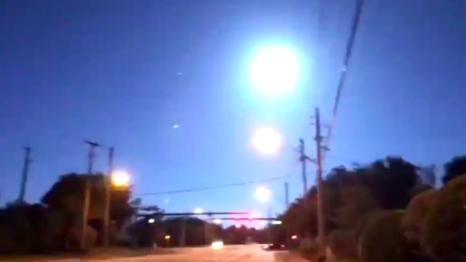 Reporter Casually Captures Frightening Meteor Fireball Streaking Across Florida Sky During Facebook Live Broadcast