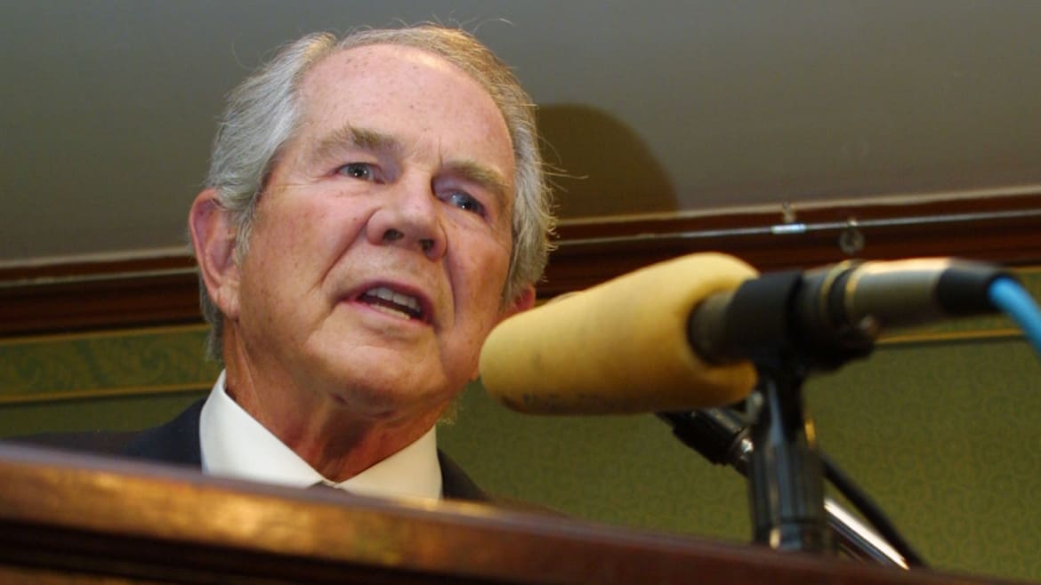 Pat Robertson, Christian Coalition Founder and Conservative Broadcaster, Dies