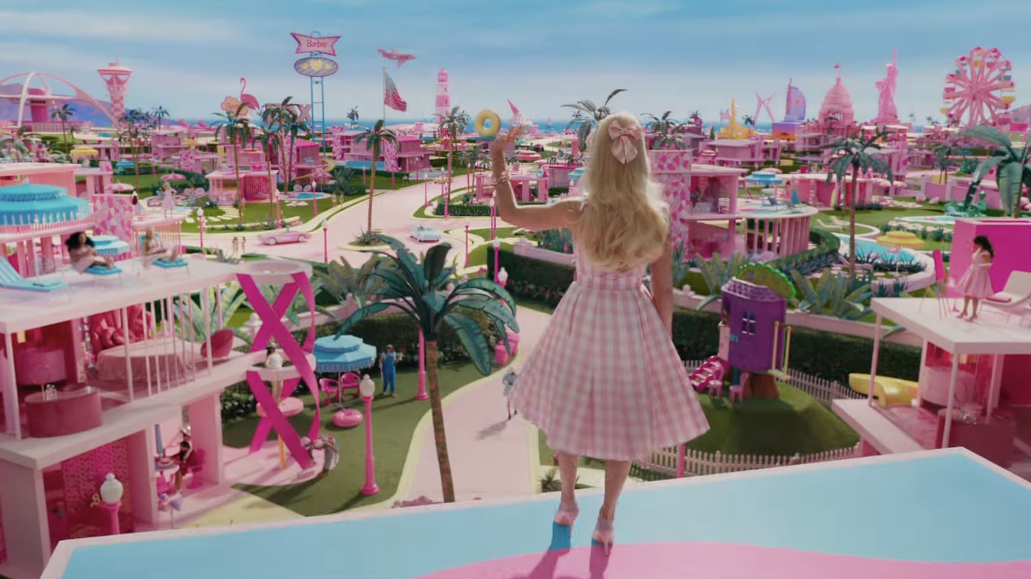 Greta Gerwig 'Barbie' Trailer: First Footage of Margot Robbie