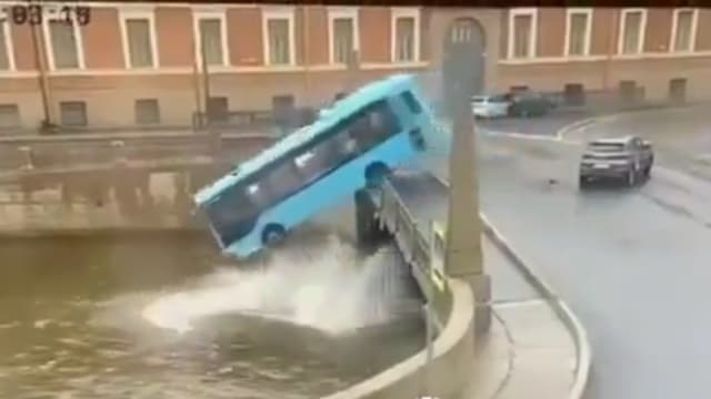 Screenshot of the video of the 262 bus plunging off bridge into Molka River, St. Petersburg, Russia, May 10, 2024.